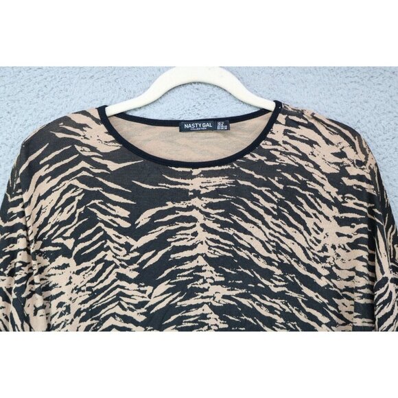 Nasty Gal Animal Print 3/4 Sleeves Cropped Top-Size 8-Oversized - Picture 3 of 7